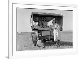 Searching for Work in the Cotton Fields-Dorothea Lange-Framed Premium Giclee Print