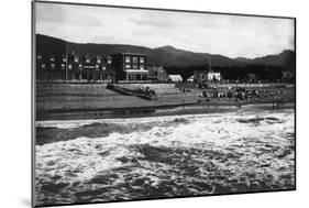 Seaside, Oregon Beach and Hotel Moore Photograph - Seaside, OR-Lantern Press-Mounted Art Print