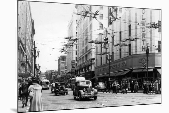 Seattle, WA Street Scene Downtown Photograph - Seattle, WA-Lantern Press-Mounted Premium Giclee Print