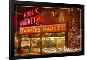 Seattle, Washington - Pike Place Market Christmas-Lantern Press-Framed Art Print