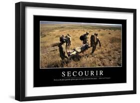 Secourir: Citation Et Affiche D'Inspiration Et Motivation-null-Framed Photographic Print