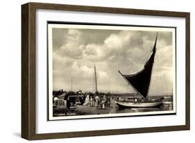 Seebad Ahlbeck, Strandpartie, Segelboot Berlin-null-Framed Giclee Print