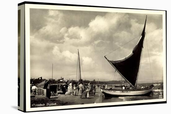 Seebad Ahlbeck, Strandpartie, Segelboot Berlin-null-Stretched Canvas