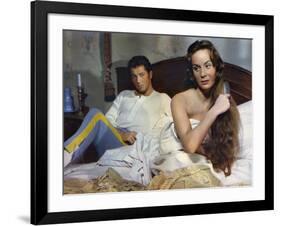 SENSO, 1954 directed by LUCHINO VISCONTI Farley Granger and Alida Valli (photo)-null-Framed Photo