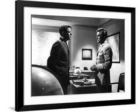 Sept jours en mai SEVEN DAYS IN MAY by JohnFrankenheimer with Burt Lancaster and Kirk Douglas, 1964-null-Framed Photo