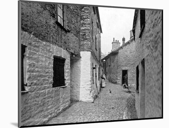 Sepulchre Lane, Kendal, Cumbria, 1924-1926-Valentine & Sons-Mounted Giclee Print