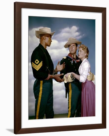 SERGEANT RUTLEGE directed by JohnFord with Woody Strode, Jeffrey Hunter and Constance Towers, 1960 -null-Framed Photo