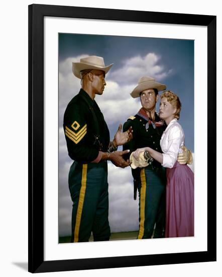 SERGEANT RUTLEGE directed by JohnFord with Woody Strode, Jeffrey Hunter and Constance Towers, 1960 -null-Framed Photo