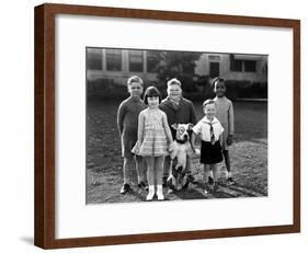 Serie Televisee Les Petites Canailles Little Rascals, C. 1930-null-Framed Photo