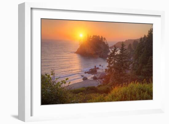 Setting Sun at Trinidad, Northern California Coast-Vincent James-Framed Photographic Print