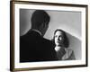 SHADOW OF A DOUBT, 1943 directed by ALFRED HITCHCOCK Joseph Cotten / Teresa Wright (b/w photo)-null-Framed Photo