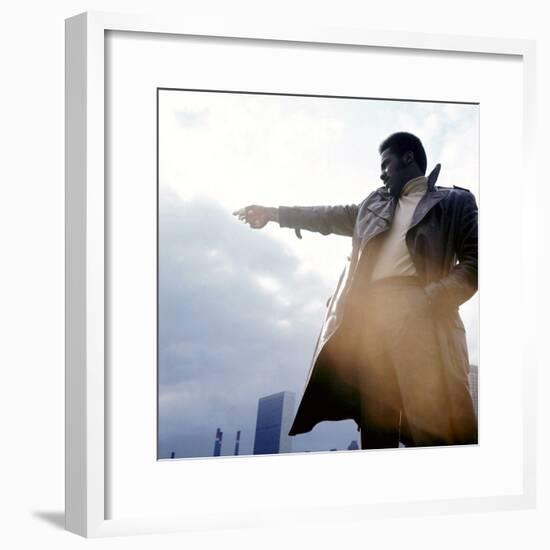 Shaft, Richard Roundtree, 1971-null-Framed Photo