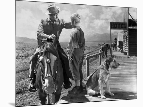 Shane, Alan Ladd, Brandon De Wilde, 1953-null-Mounted Photo