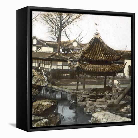 Shanghaï (China), Yuyuan, Mandarin's Garden Yu, Circa 1860-Leon, Levy et Fils-Framed Stretched Canvas