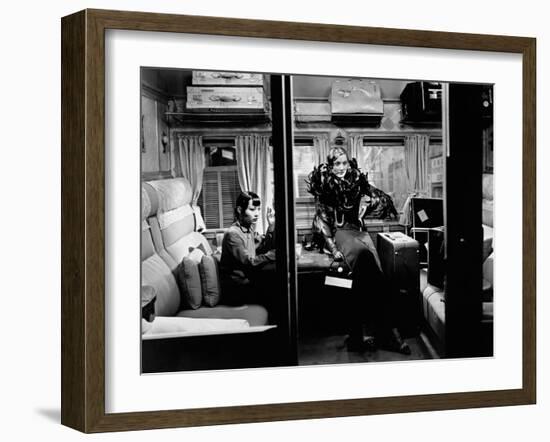 Shanghai Express, 1932-null-Framed Photographic Print