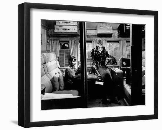 Shanghai Express, 1932-null-Framed Photographic Print