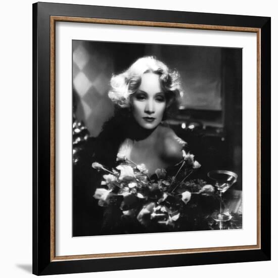 Shanghai Express by Josef von Sternberg with Marlene Dietrich, 1932 (b/w photo)-null-Framed Photo