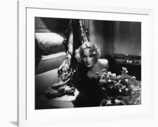 Shanghai Express by Josef von Sternberg with Marlene Dietrich, 1932 (b/w photo)-null-Framed Photo