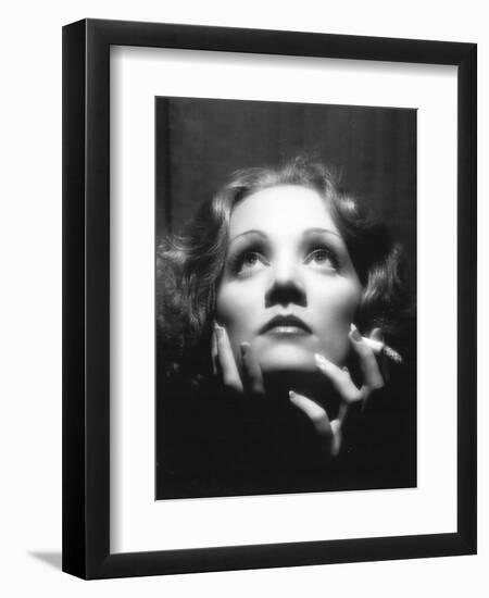 Shanghai Express, Marlene Dietrich, Directed by Josef Von Sternberg, 1933-null-Framed Premium Photographic Print