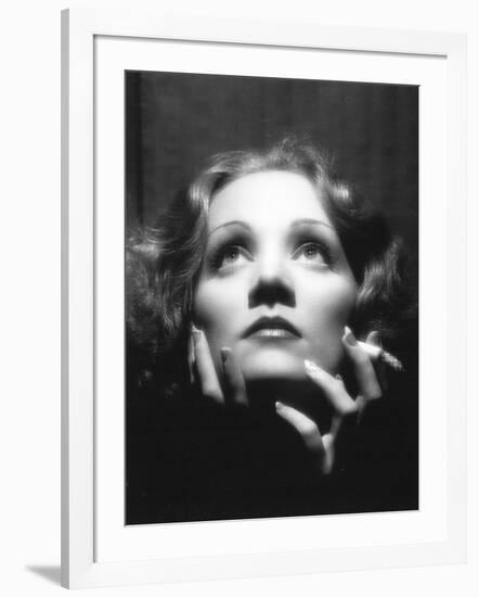 Shanghai Express, Marlene Dietrich, Directed by Josef Von Sternberg, 1933-null-Framed Photographic Print