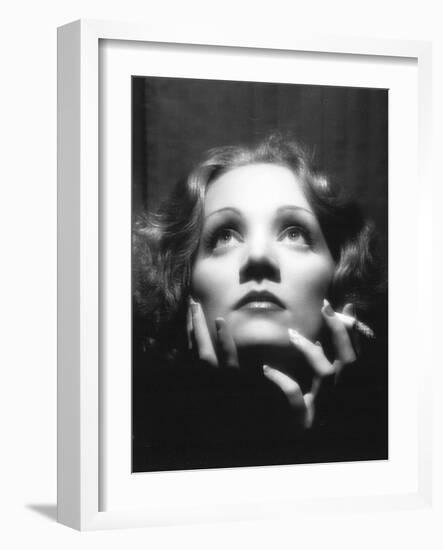 Shanghai Express, Marlene Dietrich, Directed by Josef Von Sternberg, 1933-null-Framed Photographic Print