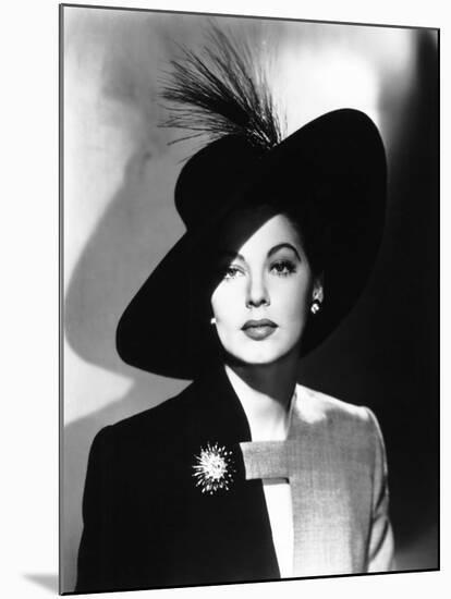 She Went to the Races, Ava Gardner, 1945-null-Mounted Photo