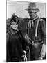 SHE WORE A YELLOW RIBBON, 1949 directed by JOHN FORD Joanne Dru and John Wayne (b/w photo)-null-Mounted Photo