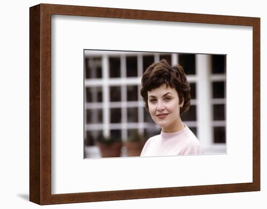 SHERILYN FENN. "Twin Peaks" [1990], directed by DAVID LYNCH.-null-Framed Photographic Print