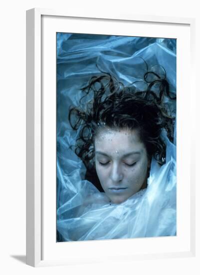 SHERYL LEE. "Twin Peaks" [1990], directed by DAVID LYNCH.-null-Framed Photographic Print