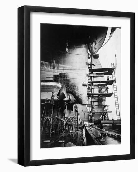 Ship Construction in Germany Photograph - Hamburg, Germany-Lantern Press-Framed Art Print