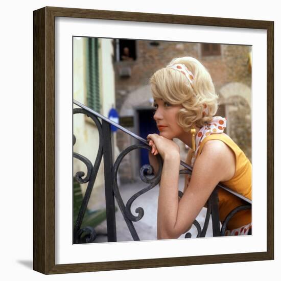 Shirley MacLaine-null-Framed Photo