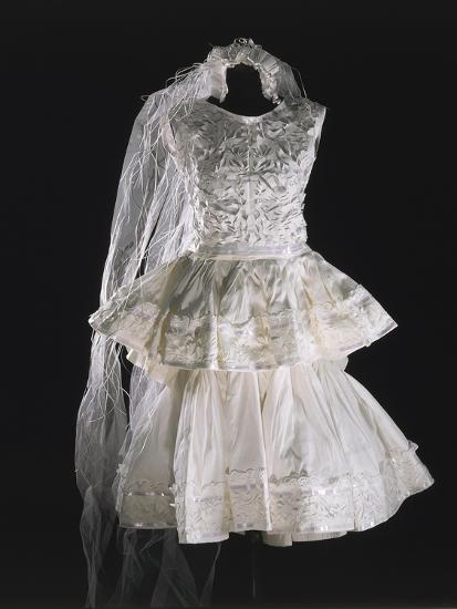 Short Paper Wedding Dress, Model by Balenciaga, 1960' Giclee Print |  AllPosters.com
