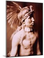 Shows As He Goes-Edward S^ Curtis-Mounted Photo