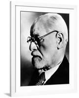 Sigmund Freud, 1936-null-Framed Photo