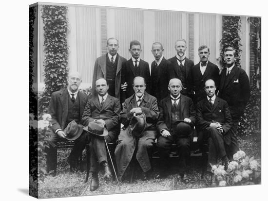 Sigmund Freud with colleagues at a psychoanalytic congress in The Hague, 1920-null-Stretched Canvas