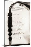 Signatures on Locarno Pact-null-Mounted Photographic Print