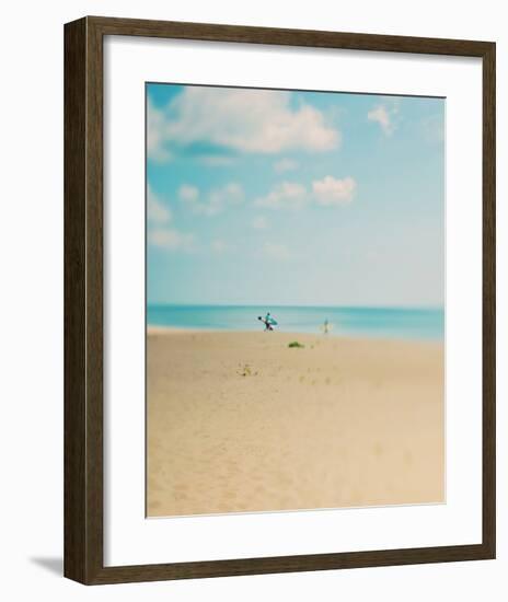 Silent Observer-Myan Soffia-Framed Art Print