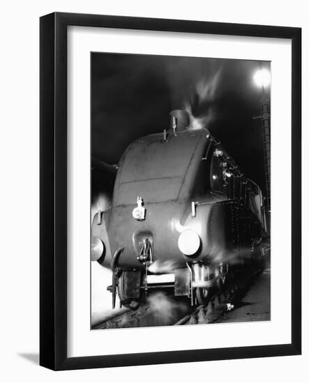 Silver Link Jubilee-null-Framed Photographic Print