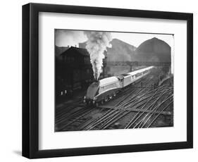 Silver Link Train Leaves King's Cross Station-null-Framed Photographic Print