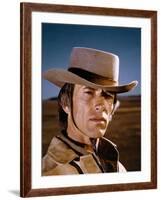 Silverado by LawrenceKasdan with Scott Glenn, 1985 (photo)-null-Framed Photo