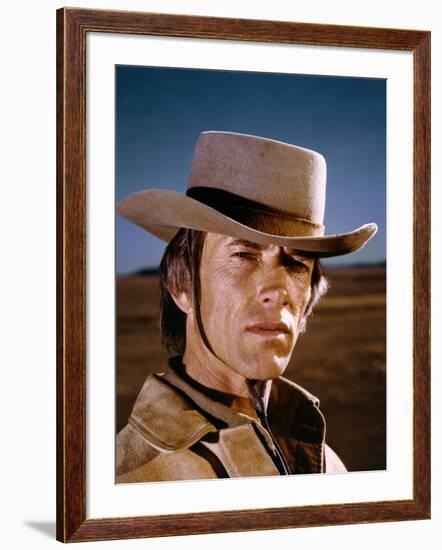 Silverado by LawrenceKasdan with Scott Glenn, 1985 (photo)-null-Framed Photo