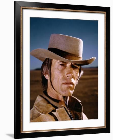 Silverado by LawrenceKasdan with Scott Glenn, 1985 (photo)-null-Framed Photo