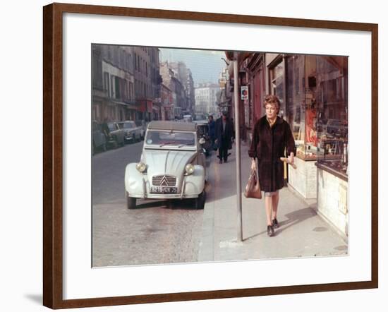 Simone Signoret: Le Chat, 1971-Marcel Dole-Framed Photographic Print