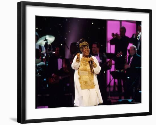 Singer Aretha Franklin Performing at Vh1 Divas Live-Marion Curtis-Framed Premium Photographic Print