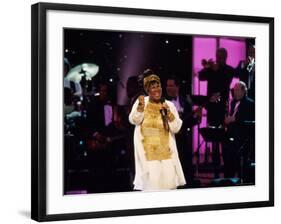 Singer Aretha Franklin Performing at Vh1 Divas Live-Marion Curtis-Framed Premium Photographic Print
