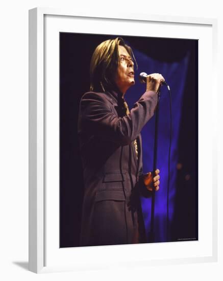 Singer David Bowie Performing-Dave Allocca-Framed Premium Photographic Print