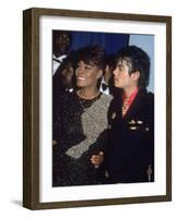 Singers Dionne Warwick and Michael Jackson at the Grammy Awards-null-Framed Premium Photographic Print