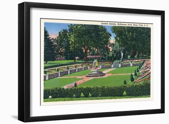 Sioux Falls, South Dakota, McKennan Park View of the Sunken Gardens-Lantern Press-Framed Art Print