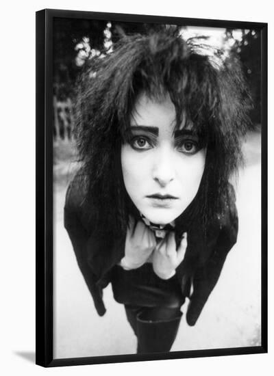 Siouxsie-Holland Park June 81-null-Framed Poster