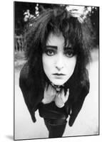 Siouxsie-Holland Park June 81-null-Mounted Poster